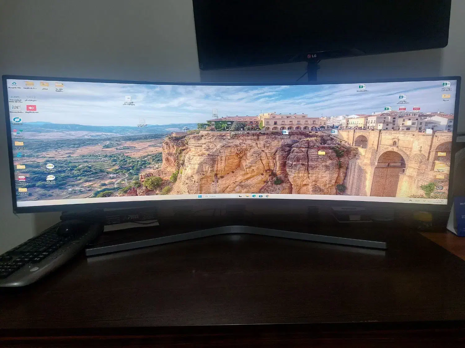 مانیتور ۴۹ اینچ اولترا واید|قطعات و لوازم جانبی رایانه|تهران, نارمک|دیوار