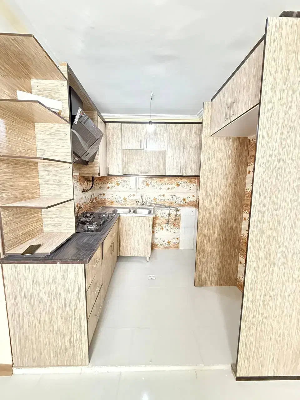 ۵۳ متر / ارغوان ۱۰ قبل تقاطع/سالن پرده خور/|اجارهٔ آپارتمان|اندیشه, اندیشه فاز ۱|دیوار