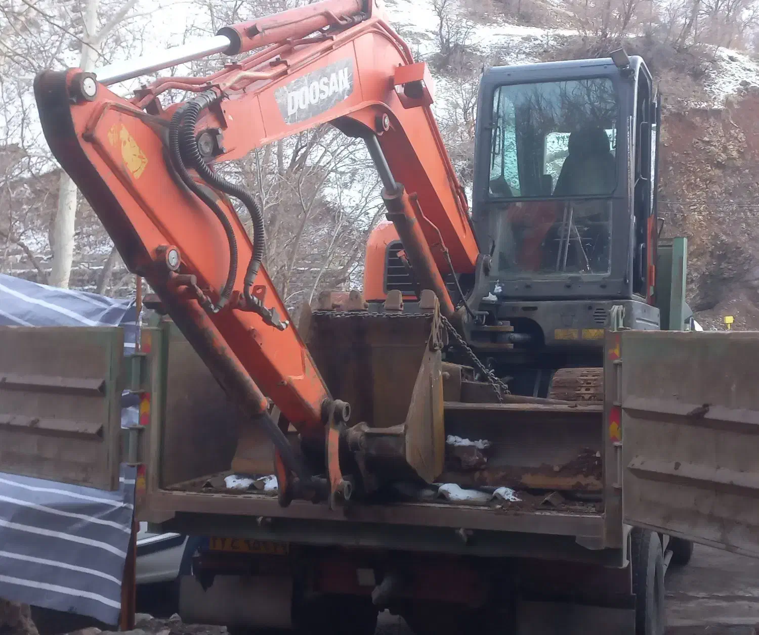 فروش مینی بیل زنجیری دوسان DX63|خودرو سنگین|تهران, میدان ولیعصر|دیوار