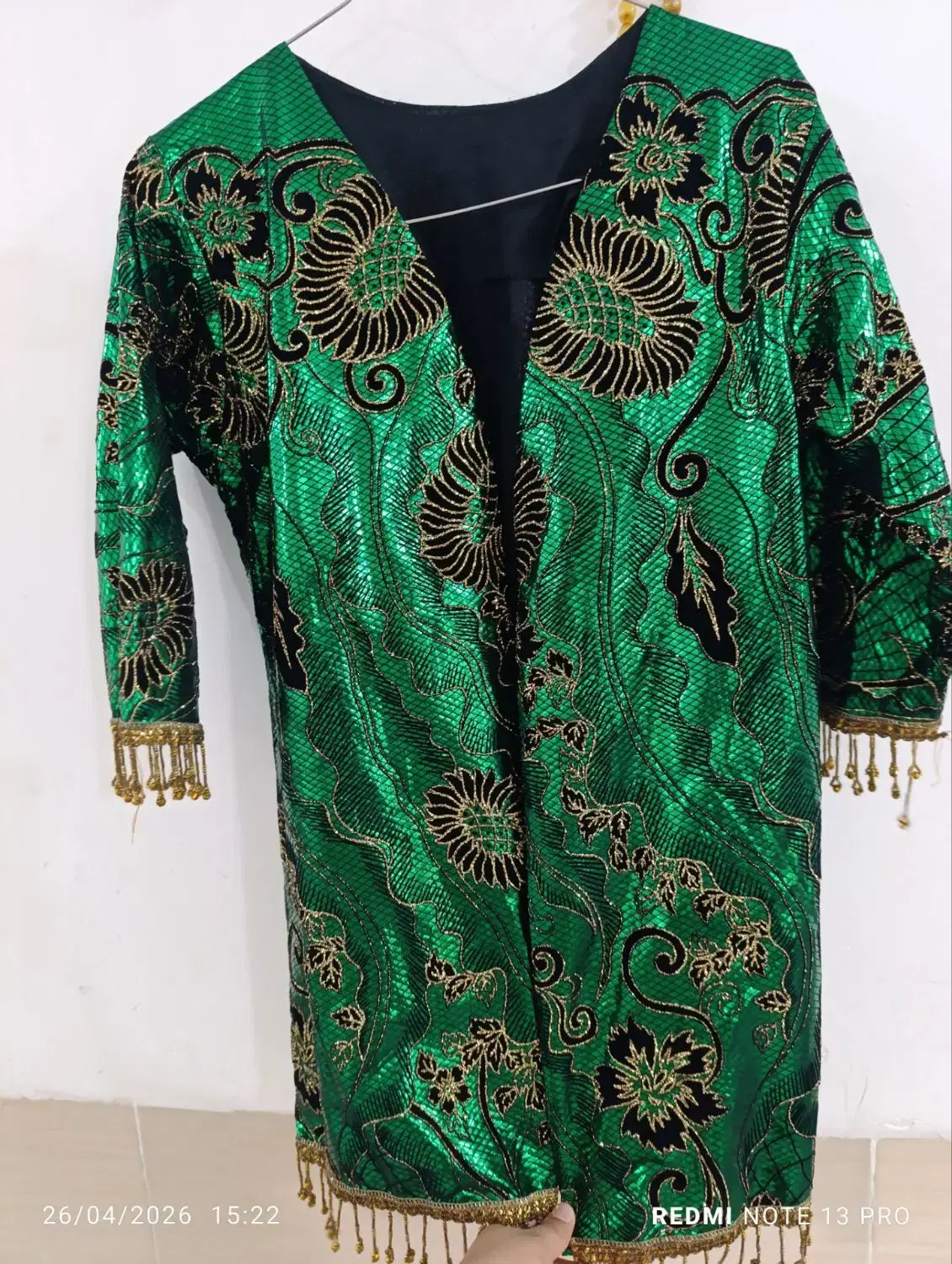 کت مجلسی|لباس|بندر گناوه, |دیوار
