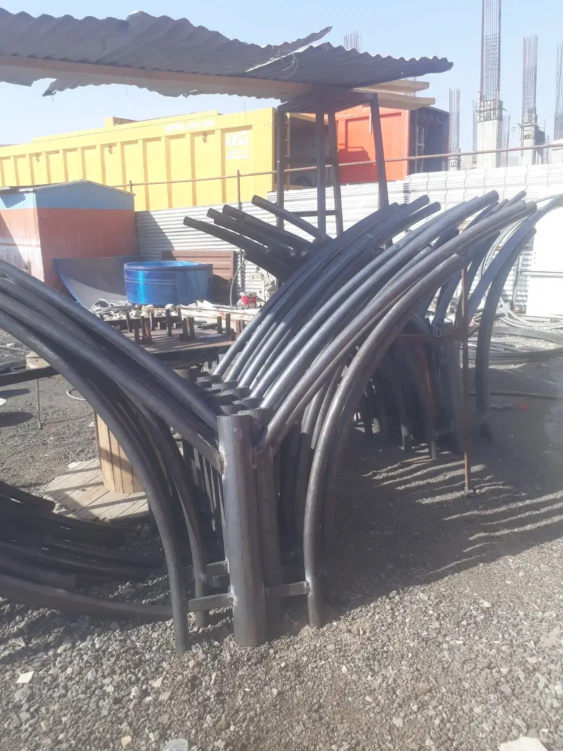 جوشکاری و آهنگری انواع اسکلت و شیروانی و سازهای|خدمات پیشه و مهارت|خمین, |دیوار