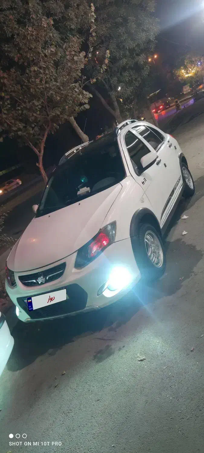 کوئیک Rمدل۱۴۰۰مشابه صفر|خودرو سواری و وانت|اصفهان, دهنو|دیوار