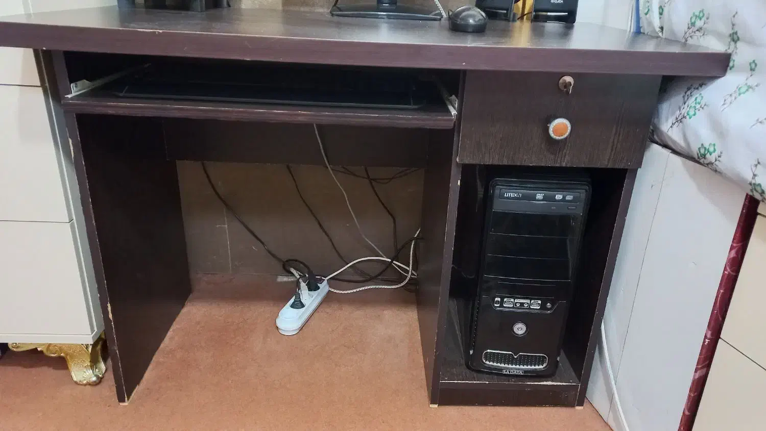 میز کامپیوتر|میز تحریر و کامپیوتر|میاندوآب, |دیوار