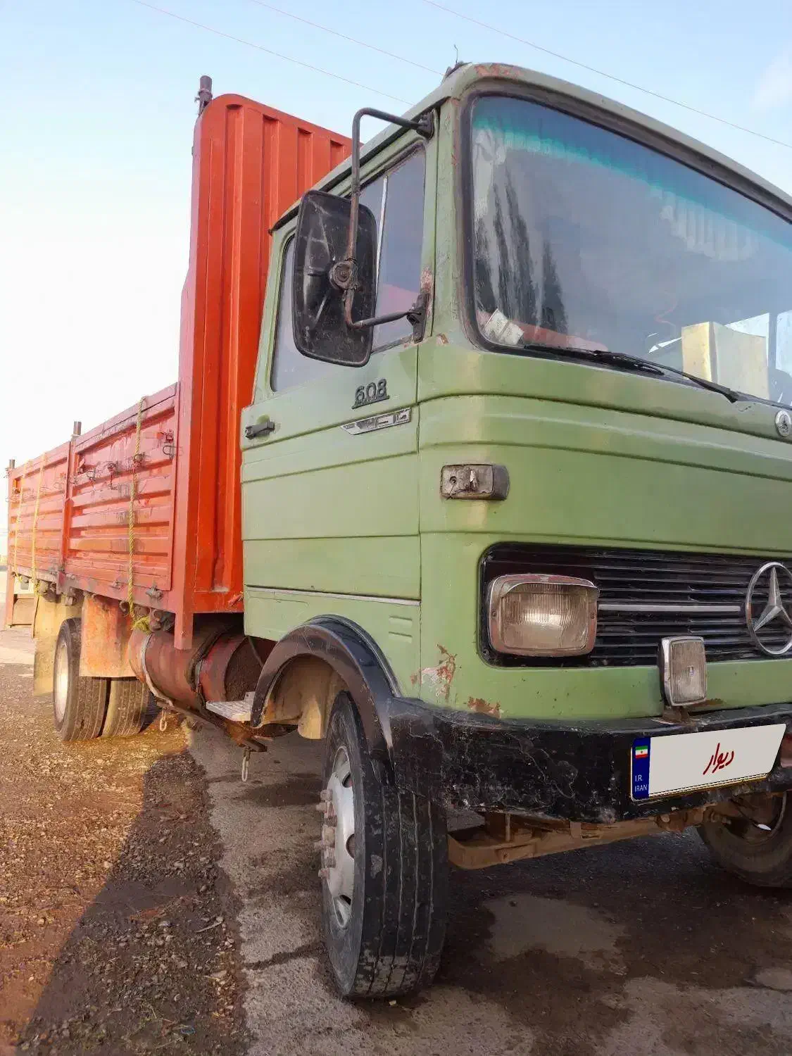 خاور ۶۰۸ مدل ۷۰|خودرو سنگین|قم, آزادگان|دیوار