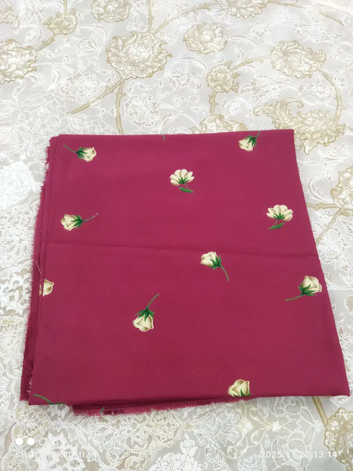 انواع مخمل و نخی|لباس|پیرانشهر, |دیوار