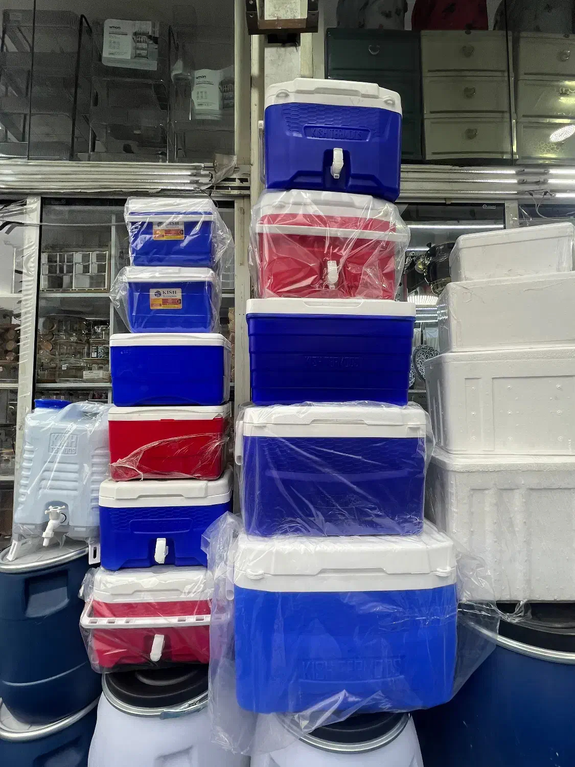 یخدان پلاستیکی کیش|ظروف نگهدارنده، پلاستیکی، یک‌بارمصرف|تهران, شهرک ولیعصر جنوبی|دیوار