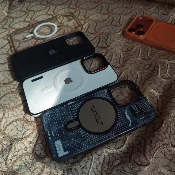 ۴ عدد کاور ۱۴ پرو مکس با یانگ کیت|لوازم جانبی موبایل و تبلت|تبریز, |دیوار