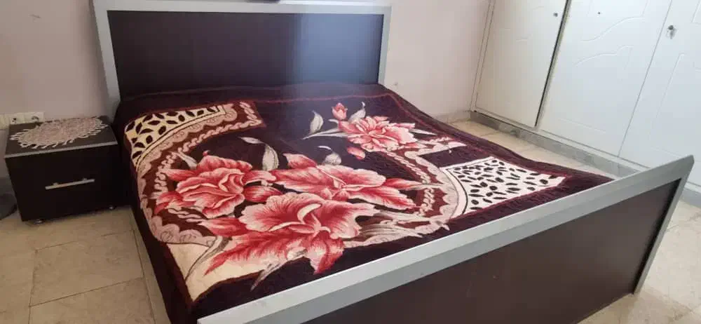 تخت ۲ نفره با تشک|تخت و سرویس خواب|اصفهان, جلالیه|دیوار