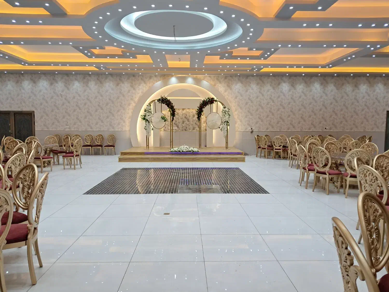 تالار پذیرایی صالح|خدمات پذیرایی، مراسم|تبریز, |دیوار