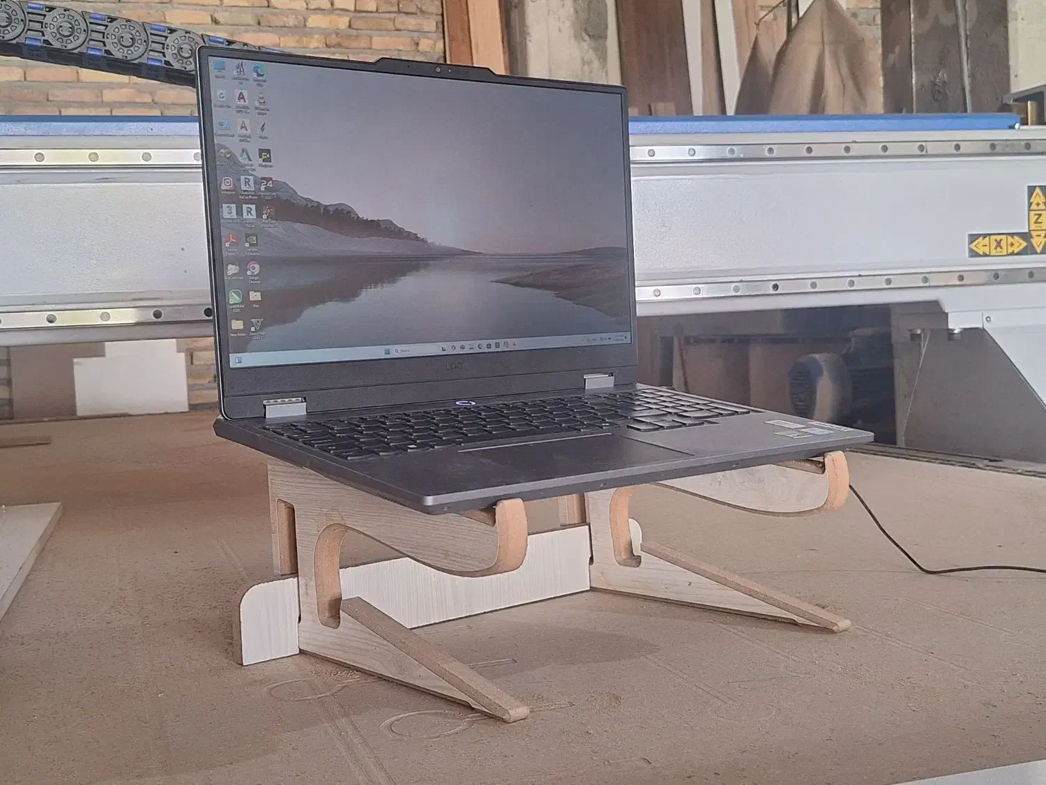 پایه و نگهدارنده لپ تاپ|قطعات و لوازم جانبی رایانه|اسلام‌‌آباد غرب, |دیوار