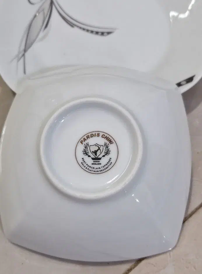 سرویس چینی پردیس درحدنو|ظروف سرو و پذیرایی|بوئین زهرا, |دیوار