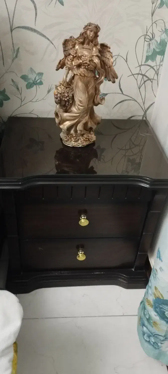 تخت خواب دونفره|تخت و سرویس خواب|قدس, شهرقدس|دیوار