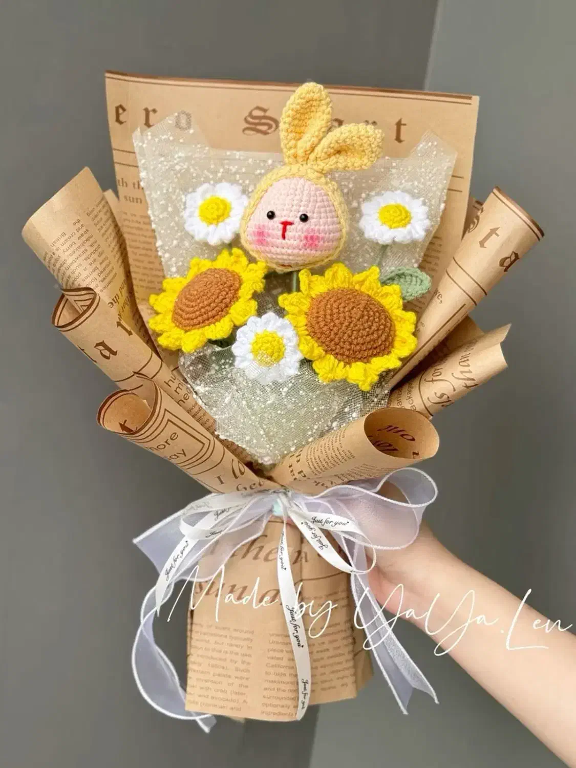 گل تزئینی|گل مصنوعی|کاشان, شهرک فرهنگیان|دیوار