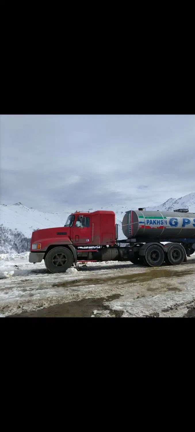 ماک دولفینی|خودرو سنگین|صوفیان, |دیوار