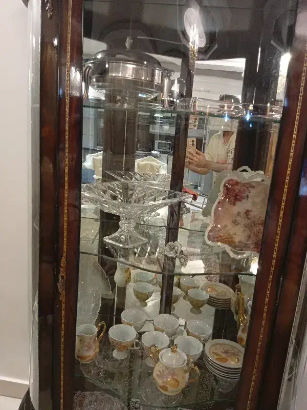 بوفه شیشه ای در حدنو تمیز|بوفه، ویترین، کنسول|مشهد, آزادشهر|دیوار