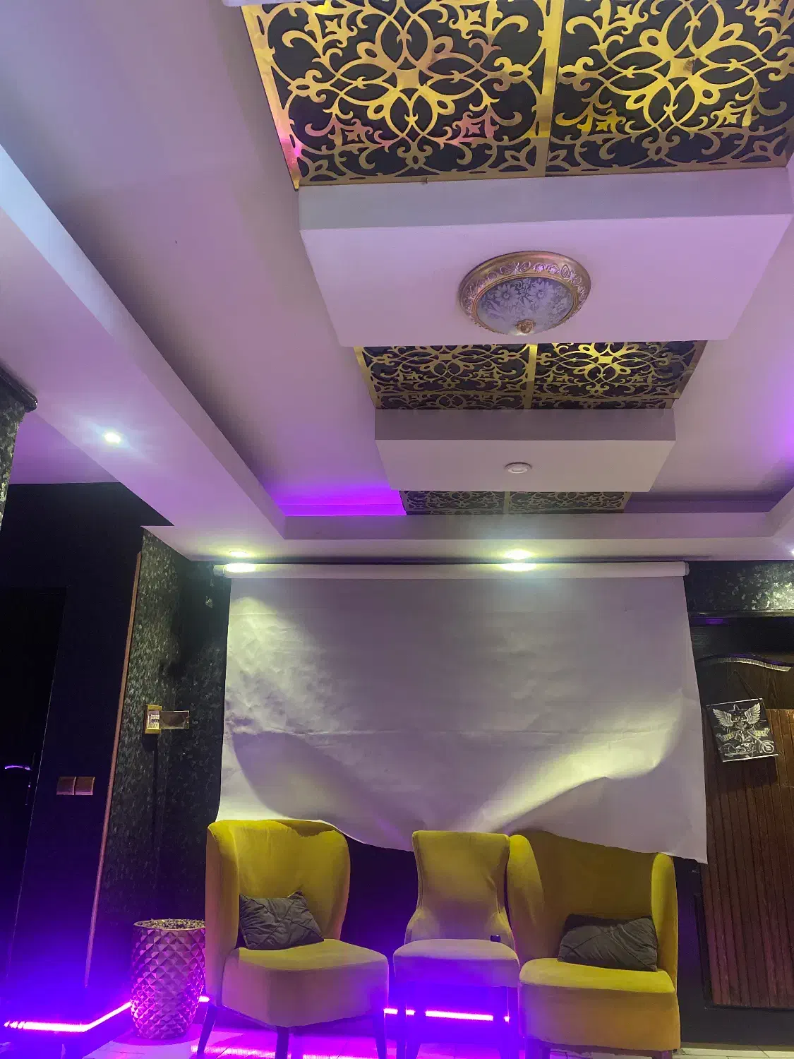 ساختمان اداری اندیشه فاز۲|اجارهٔ دفتر کار، اتاق اداری، مطب|اندیشه, شهرک کوثر|دیوار