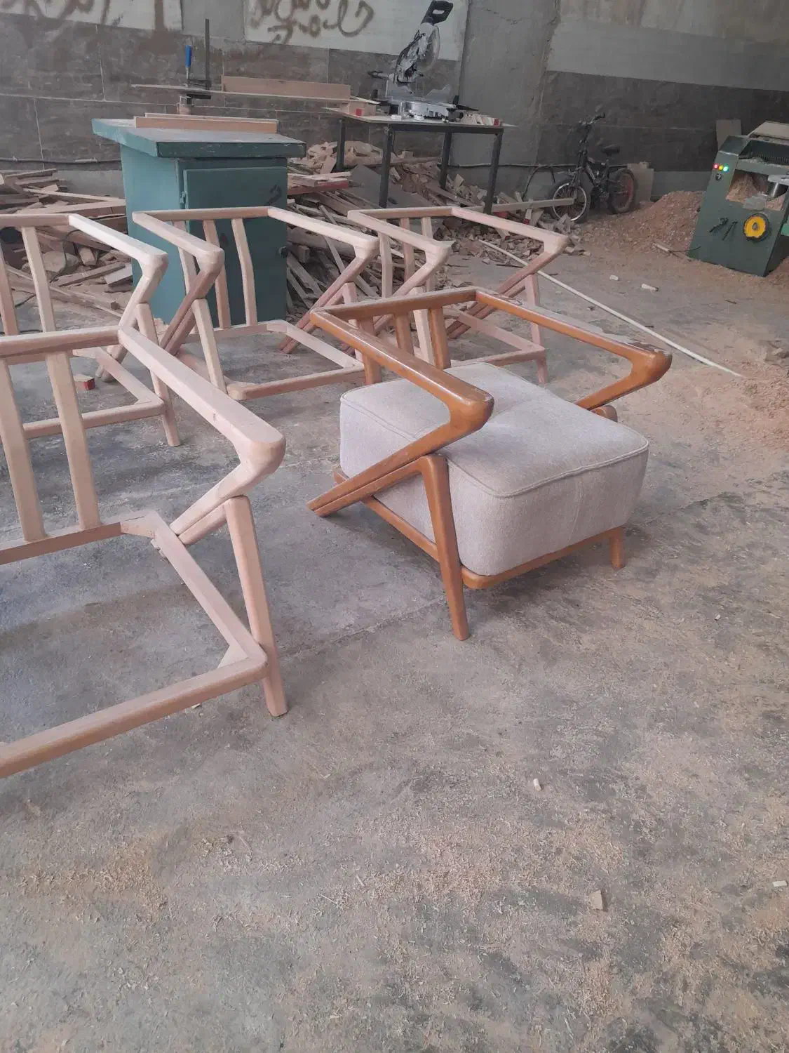 کارگاه سفارشی سازی|مبلمان خانگی و میز عسلی|ماهدشت, |دیوار