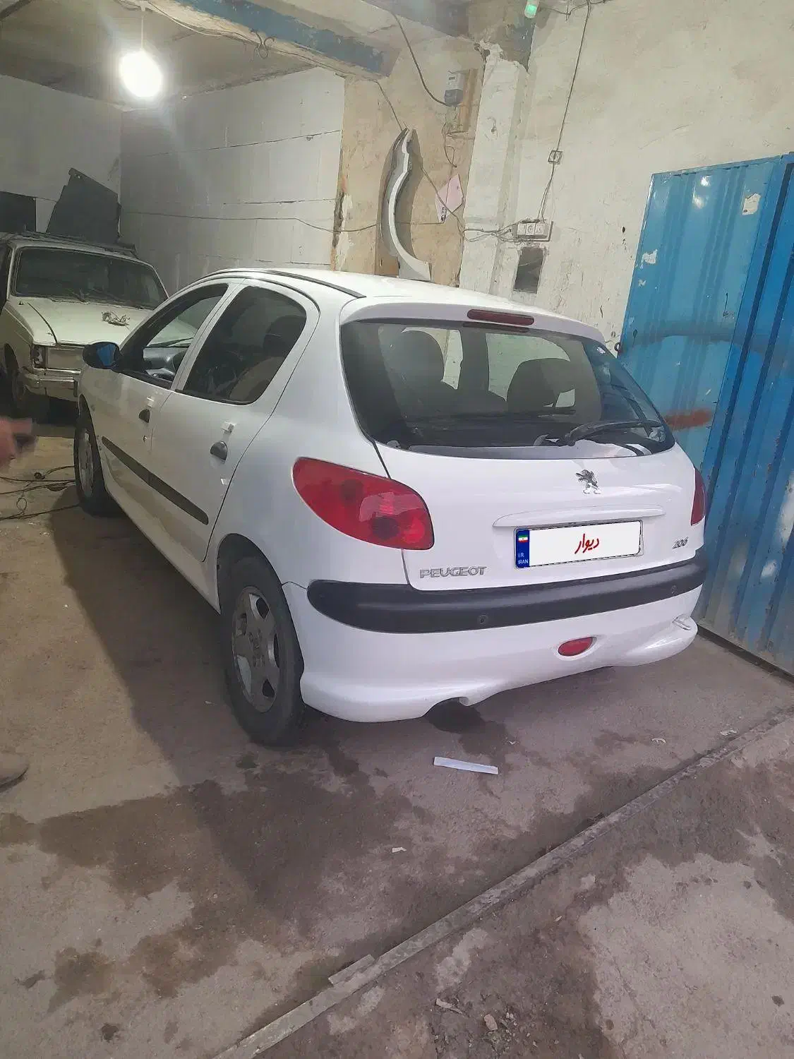 پژو|خودرو سواری و وانت|خرم‌آباد, |دیوار