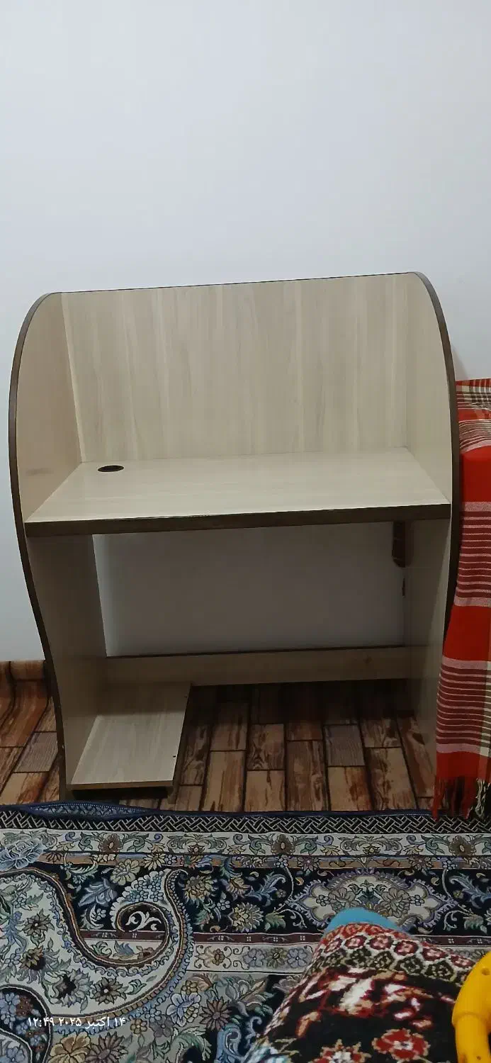 میز کامپیوتر و میز تحریر|میز تحریر و کامپیوتر|اردل, |دیوار