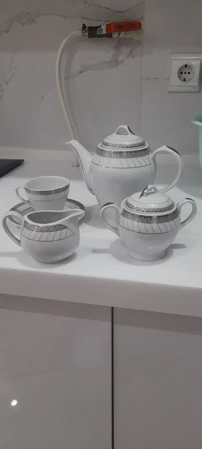 سرویس|ظروف سرو و پذیرایی|فین, |دیوار