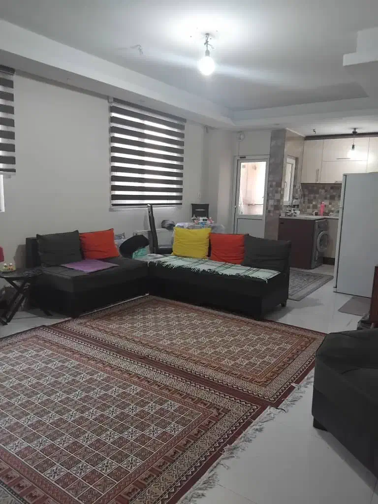 58 متر با آسانسور و انباری