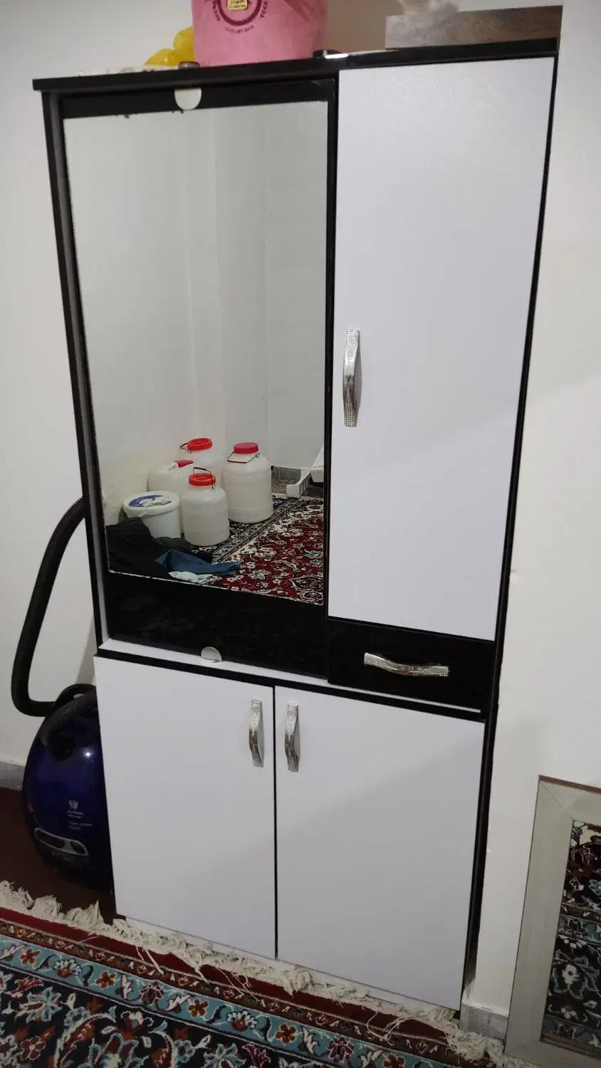 جا کفشی سالم و تمیز|جاکفشی، کمد، دراور|ملایر, |دیوار