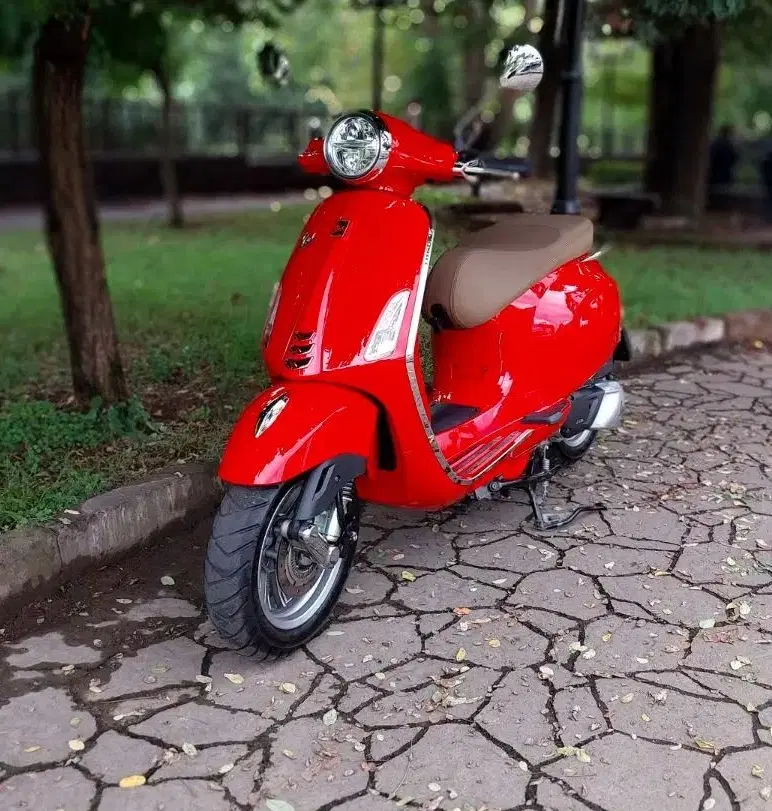وسپا vxl 170 کبیر abs|موتورسیکلت|رشت, کاکتوس|دیوار