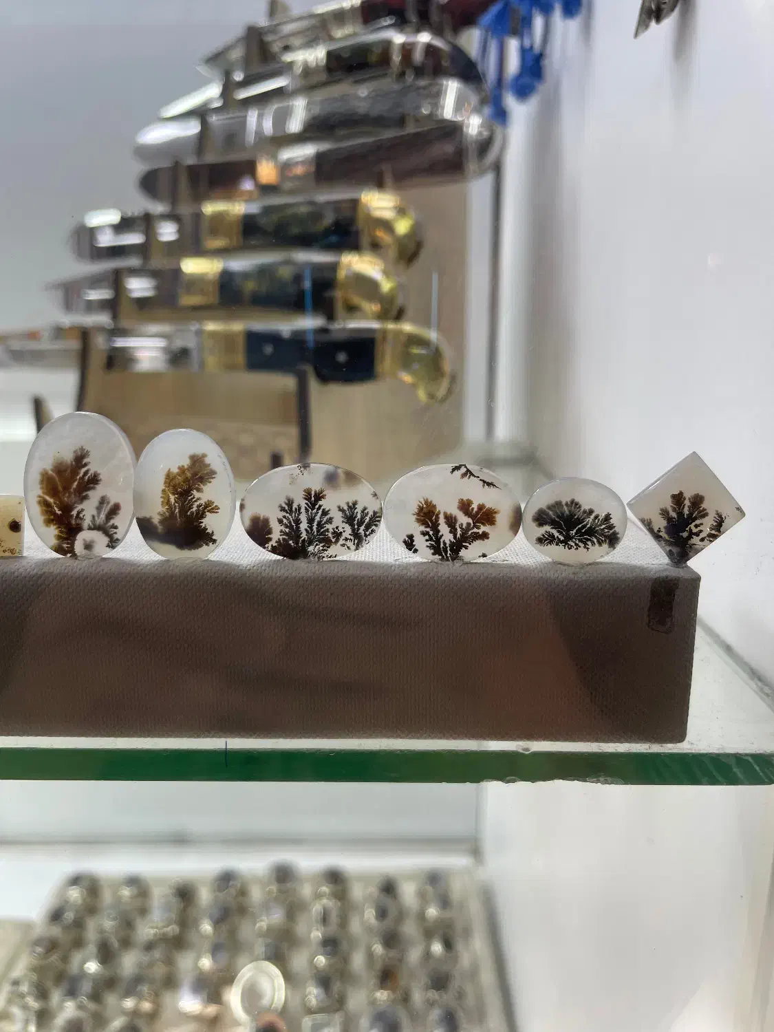 بارخونه شجر قائن|جواهرات|زنجان, |دیوار