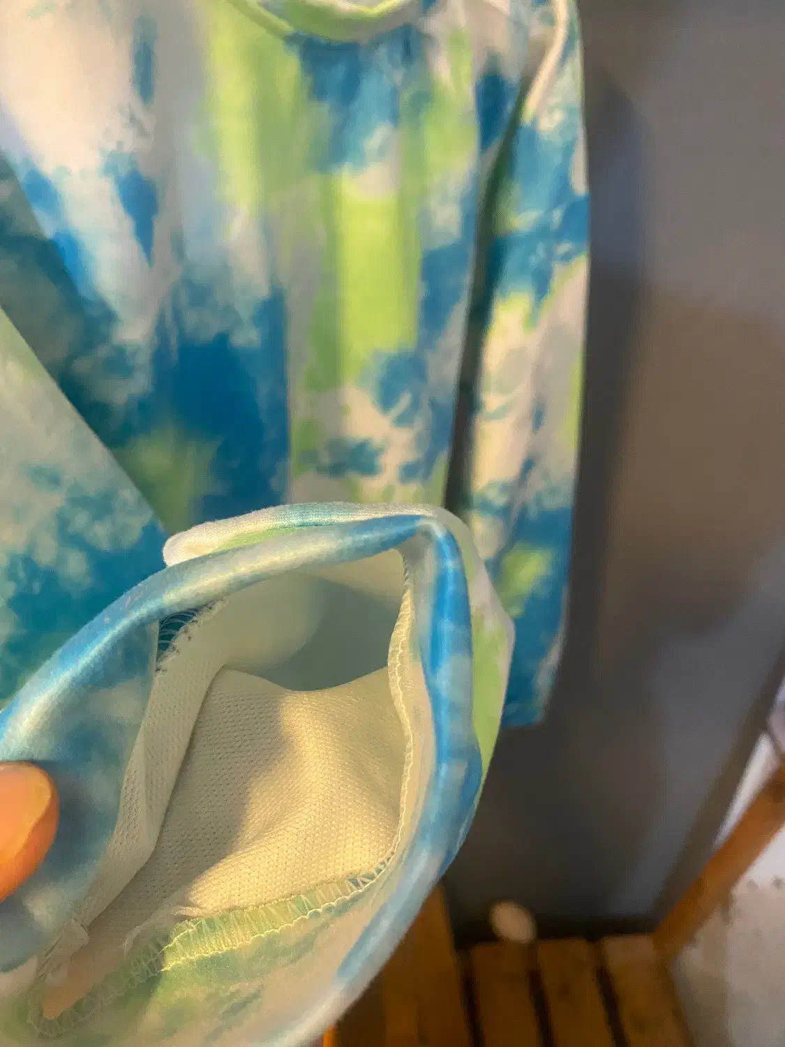 بلوز|لباس|لاهیجان, لیل|دیوار