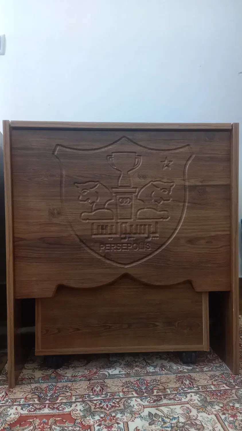 صندلی ومیز تحریر *پرسپولیس* وکی تی|میز تحریر و کامپیوتر|بیرجند, |دیوار