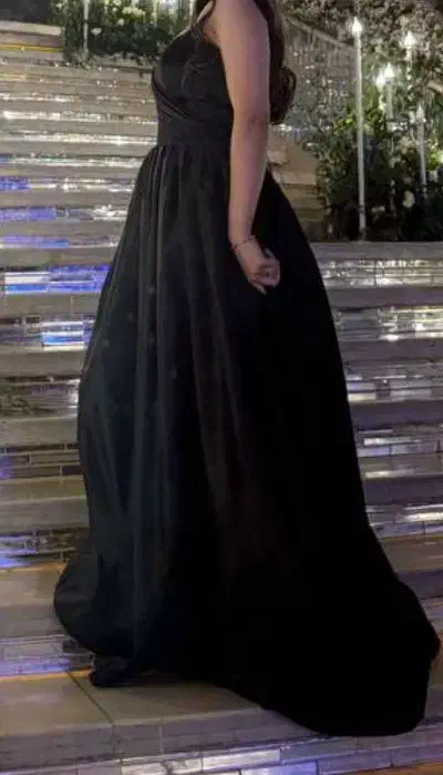 لباس|لباس|اسلام‌شهر, شهرک امام حسین (میان آباد)|دیوار