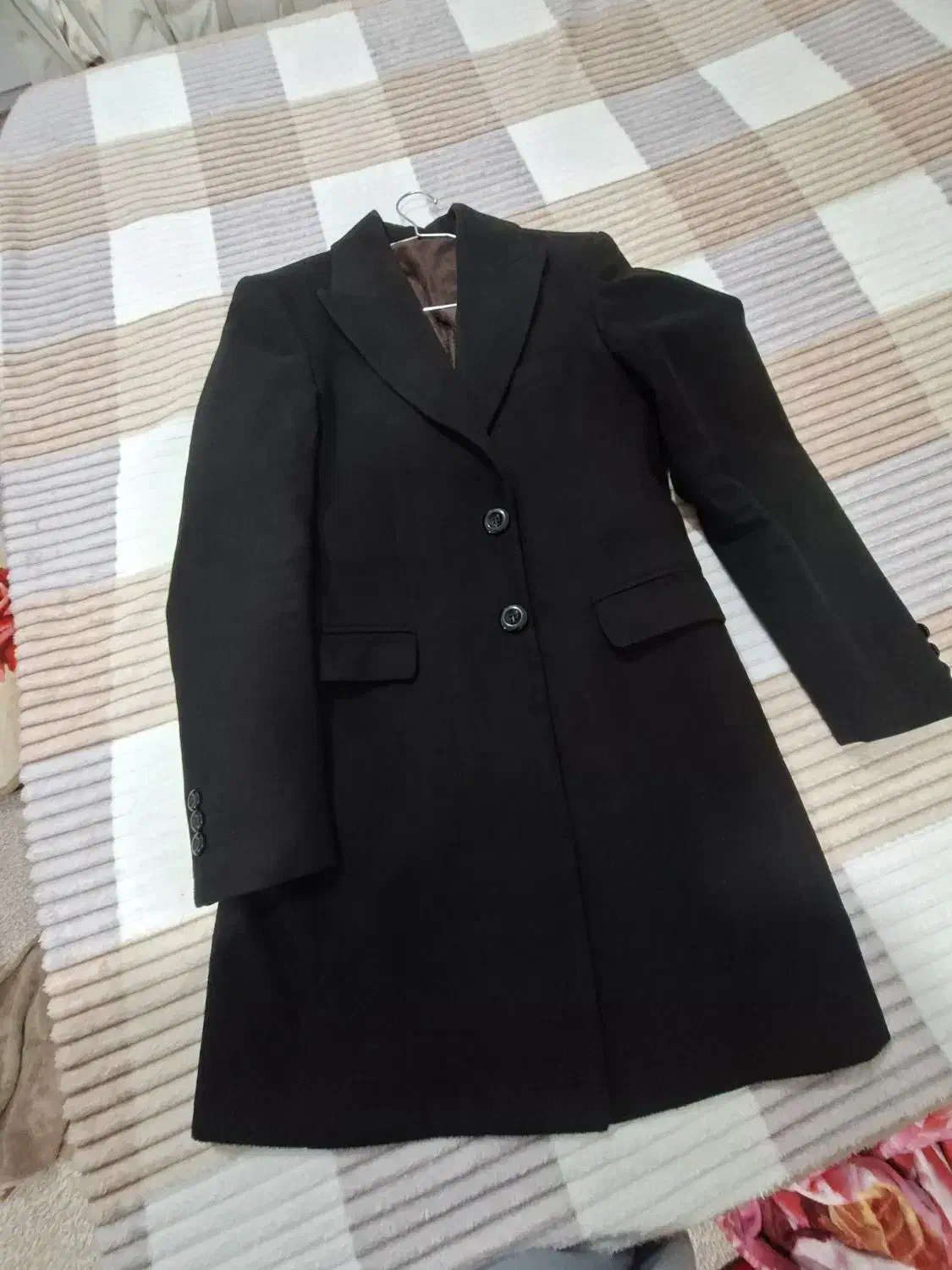 پالتو مردانه|لباس|شاهینشهر, فردوسی|دیوار