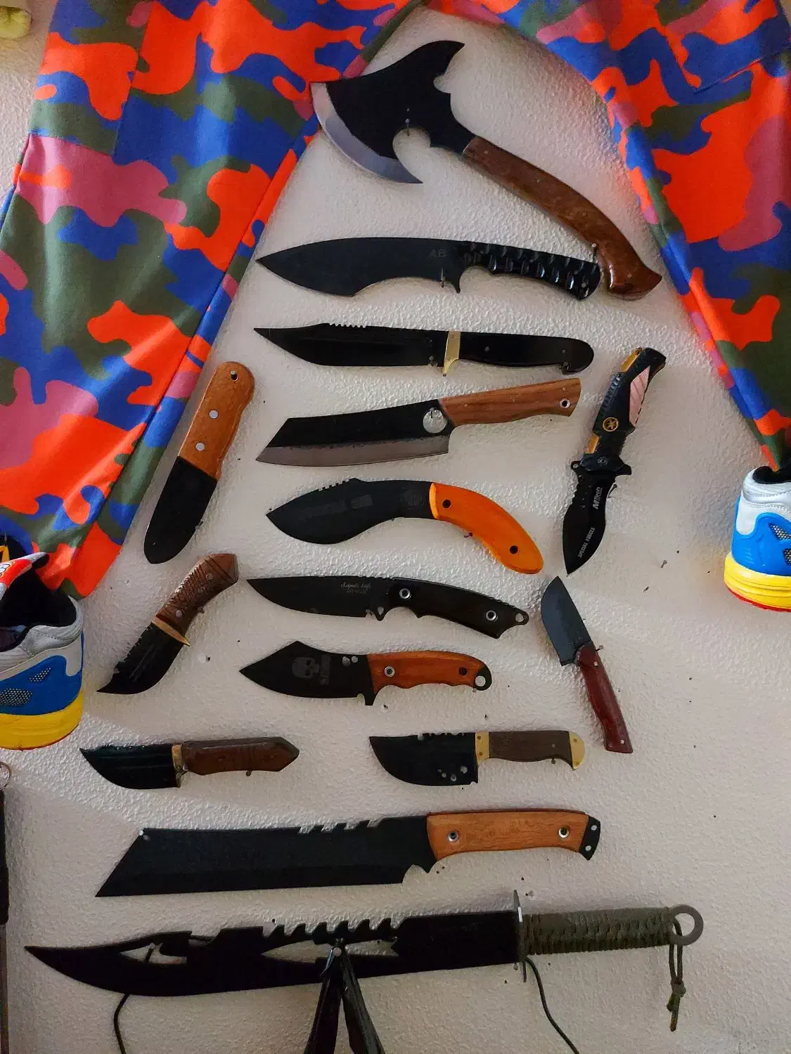 کلکسیون چاقو|کوهنوردی و کمپینگ|شاهین‌شهر, ۹ دی|دیوار