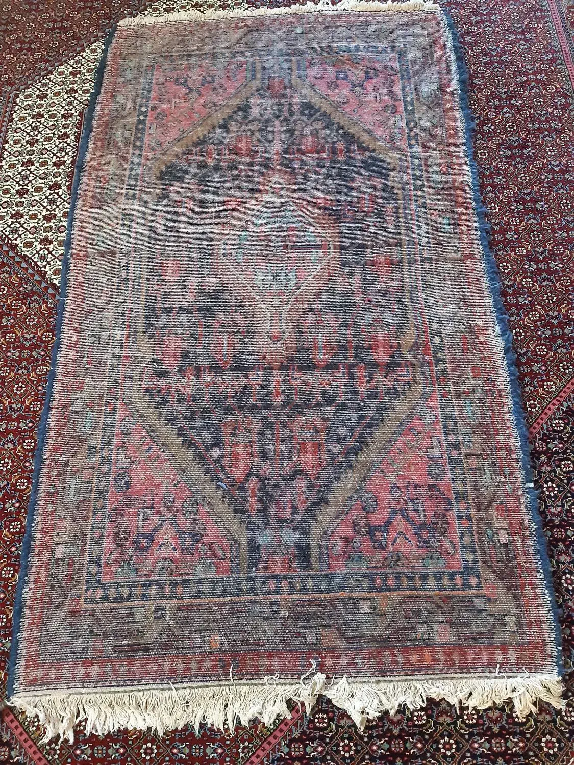 قالیچه قدیمی|فرش|ری, حمزهآباد|دیوار