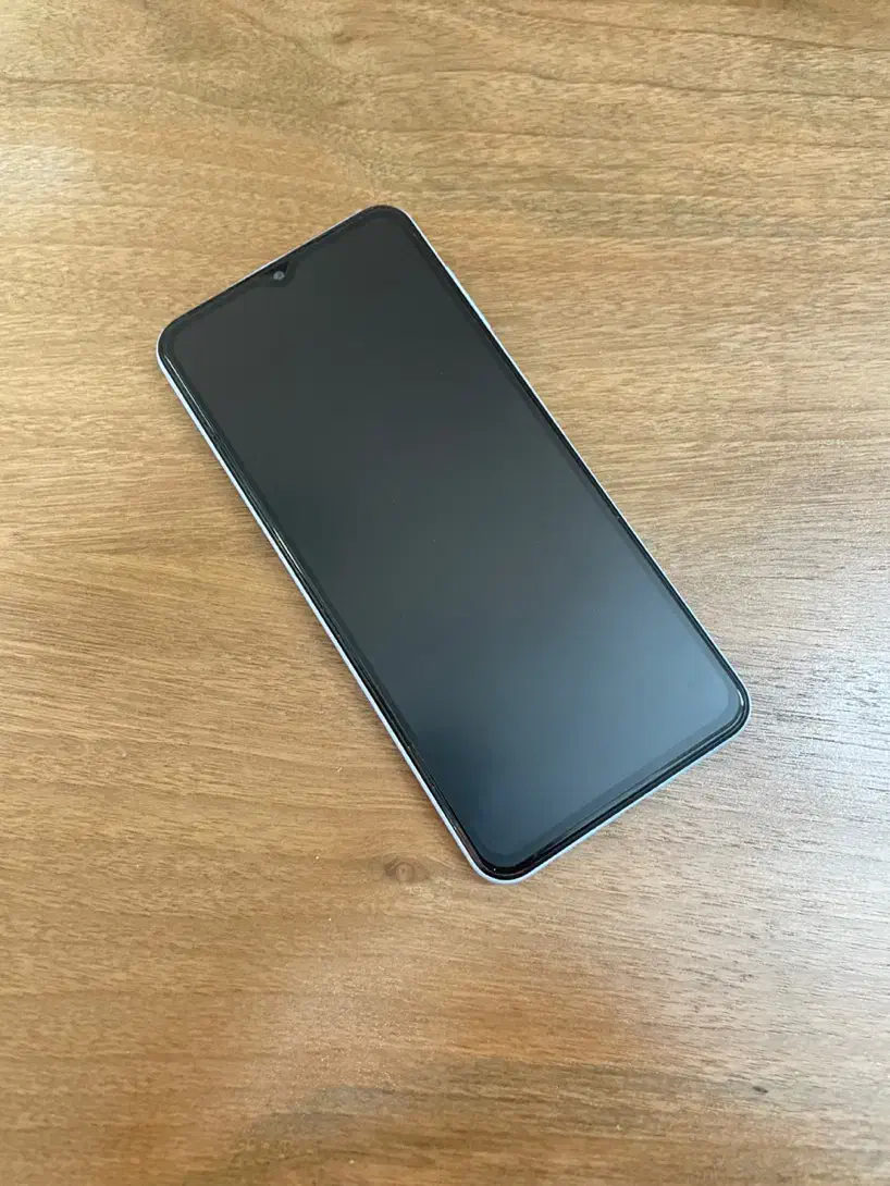 A23|موبایل|قم, صفائیه|دیوار