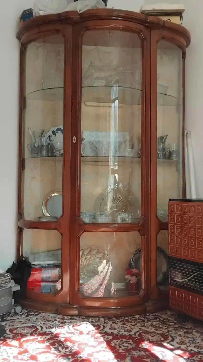 آینه کنسول و گنجه|بوفه، ویترین، کنسول|تربت جام, علوی|دیوار