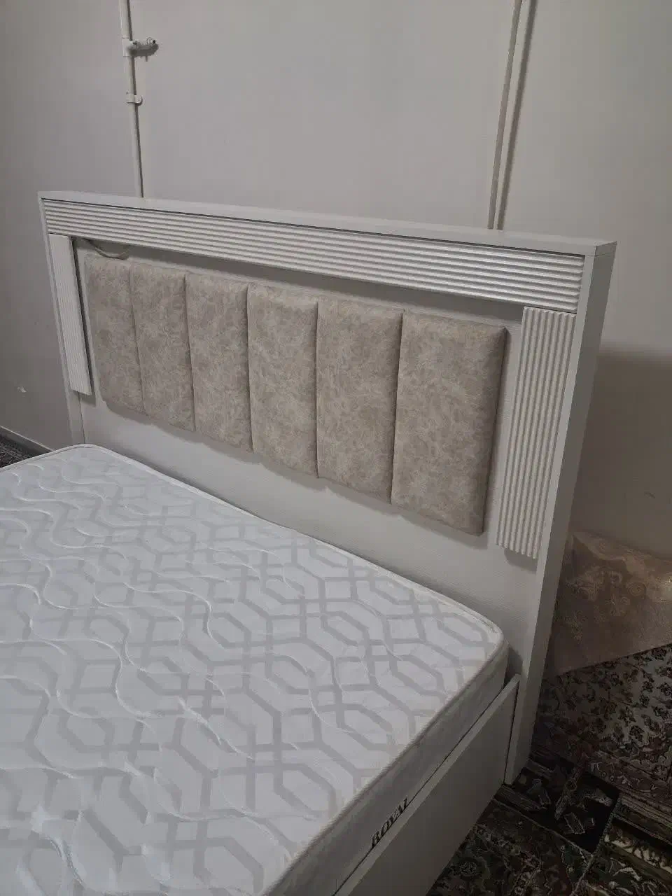 تخت|تخت و سرویس خواب|قم, زاد|دیوار