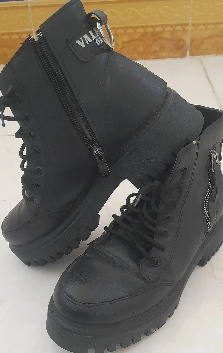 بوت زنانه|کیف، کفش، کمربند|دورود, |دیوار