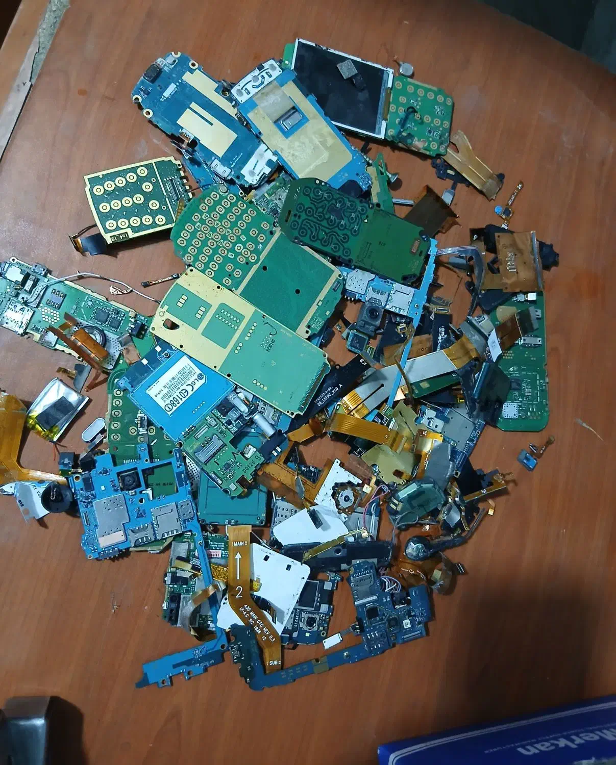 برد گوشی|لوازم جانبی موبایل و تبلت|شیراز, بید زرد|دیوار