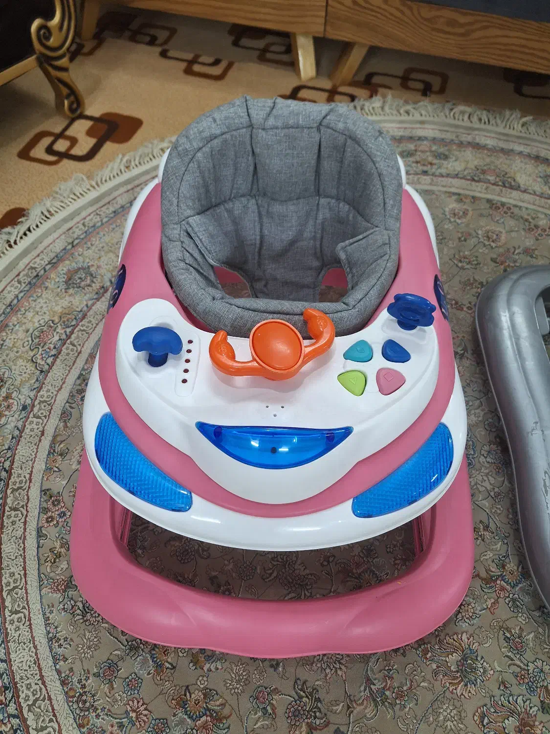 روروئک|اسباب و اثاث بچه|قم, باسکول|دیوار