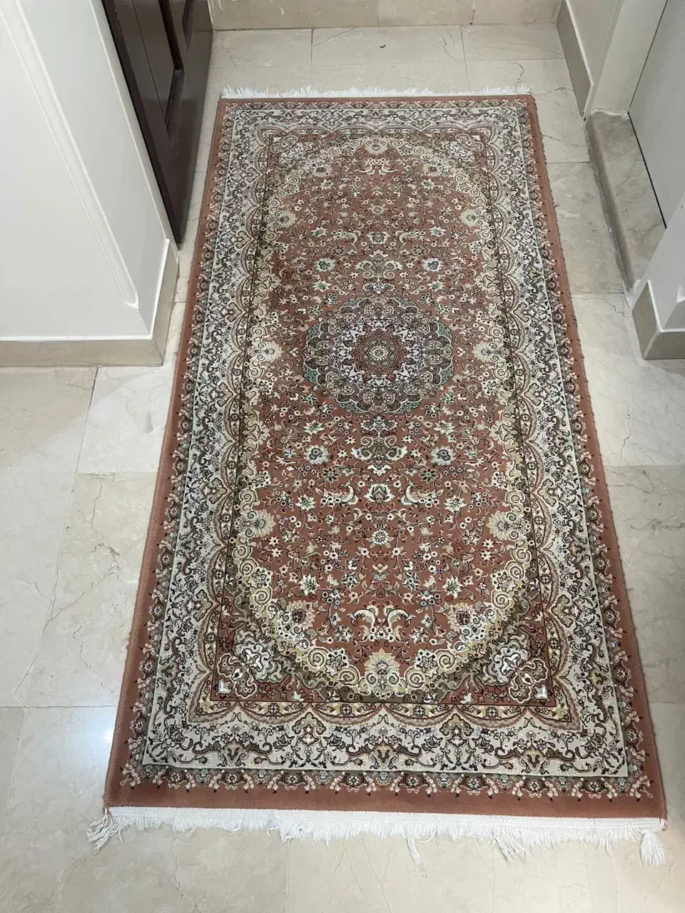 فرش در حد نو برند پاتریس|فرش|تهران, بلوار کشاورز|دیوار