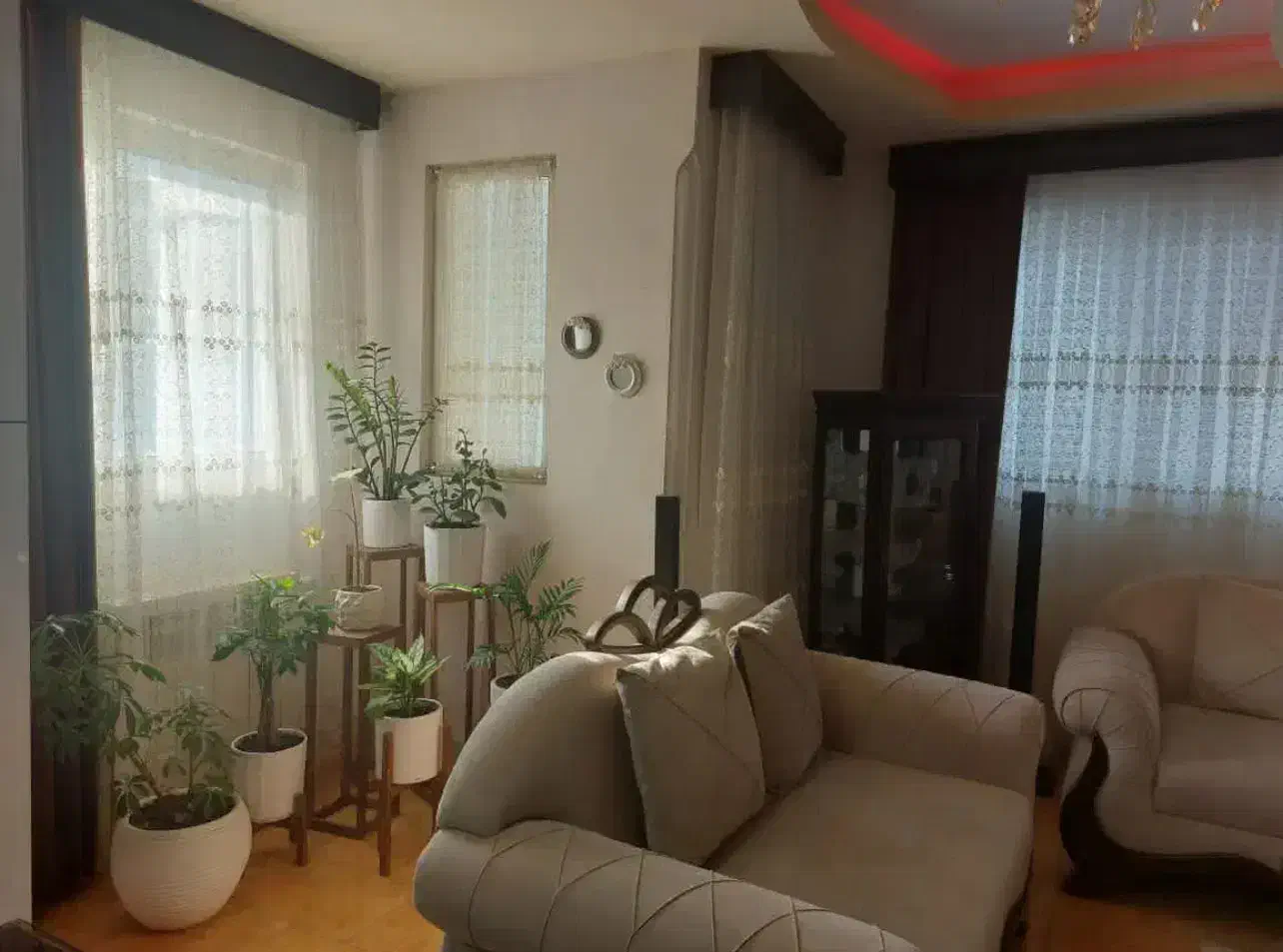 ۷۱مترآپارتمان نقلی فول امکانات واقع درمرکزشهر|فروش آپارتمان|لاهیجان, امیرشهید|دیوار