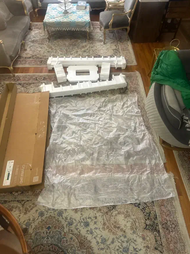 جعبه یا کارتن تلویزیون نو|تلویزیون و پروژکتور|قزوین, |دیوار