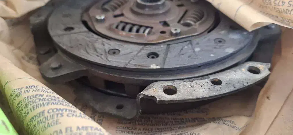 صفحه کلاچ ۲۰۶ والئو اصلی|قطعات یدکی و لوازم جانبی|قم, بوستان جوان|دیوار