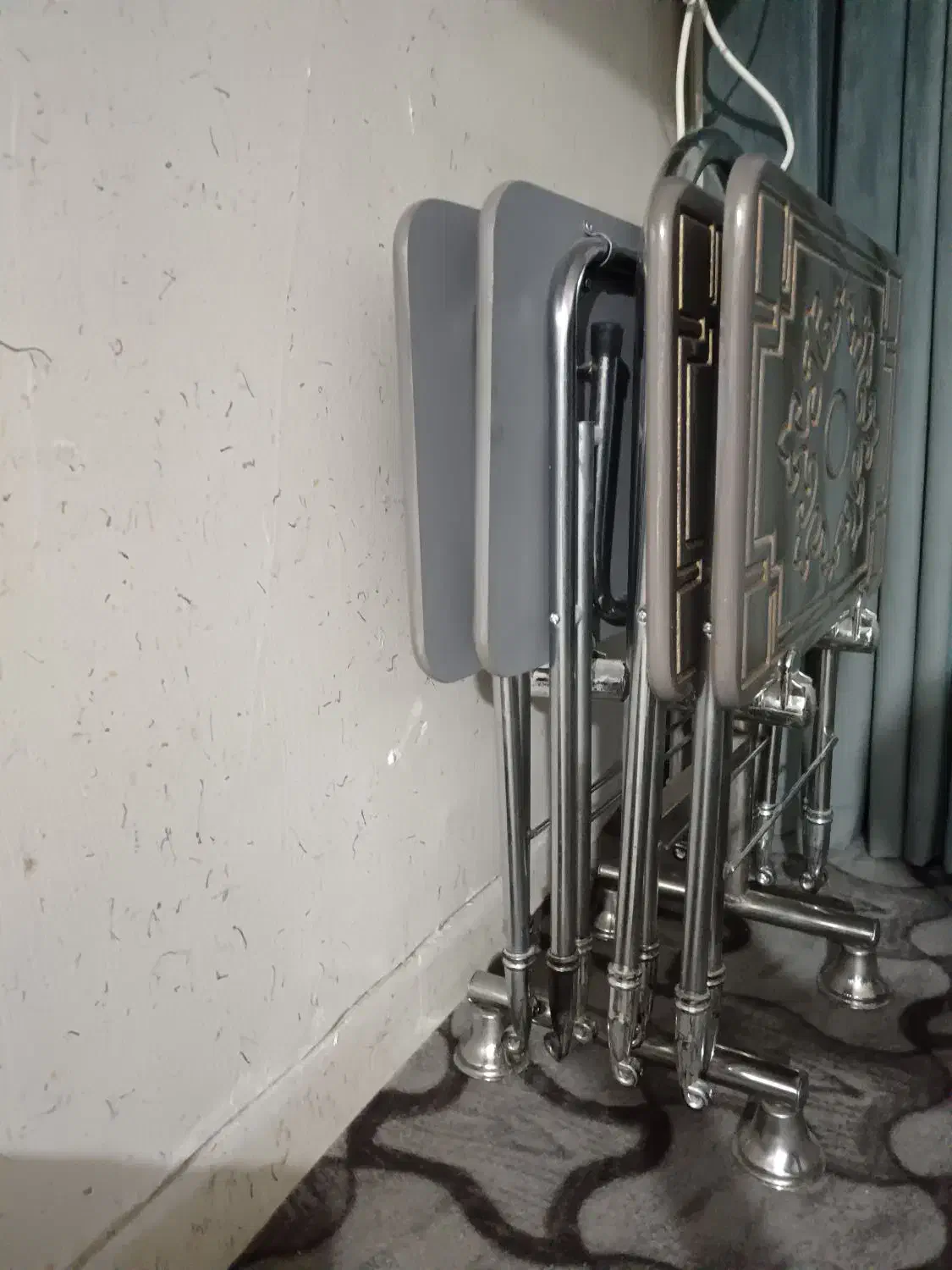 جلومبلی|مبلمان خانگی و میز عسلی|برخوار, |دیوار