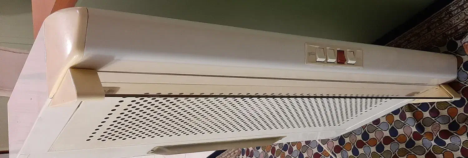 هود زیر کابینتی بیمکث و تعدای دستگیره کابینت|اجاق گاز و لوازم برقی پخت‌وپز|کرج, فاز ۱ مهرشهر|دیوار