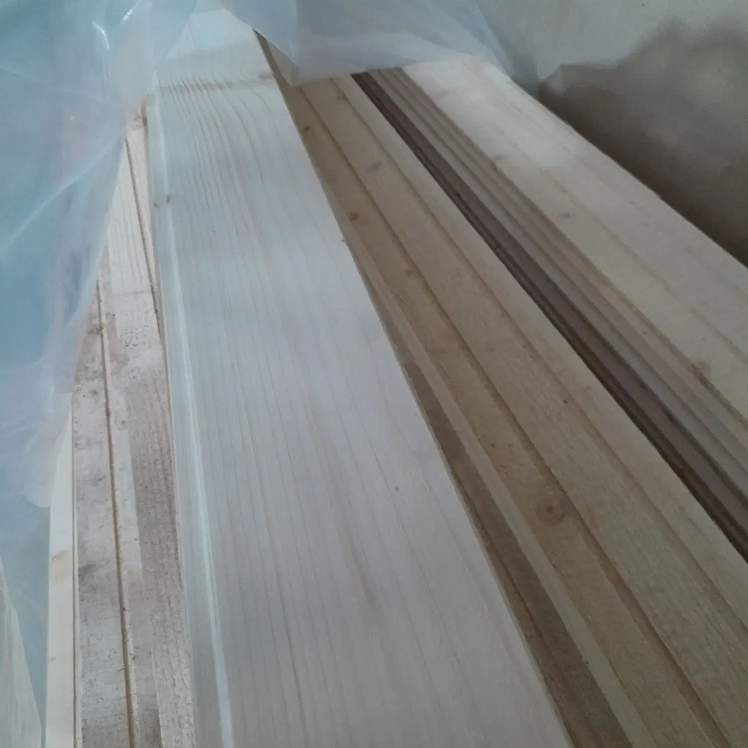 لمبه عرض ۱۰ طول ۶متر چوب روس|حراج|گلوگاه بابل (گلیا), |دیوار