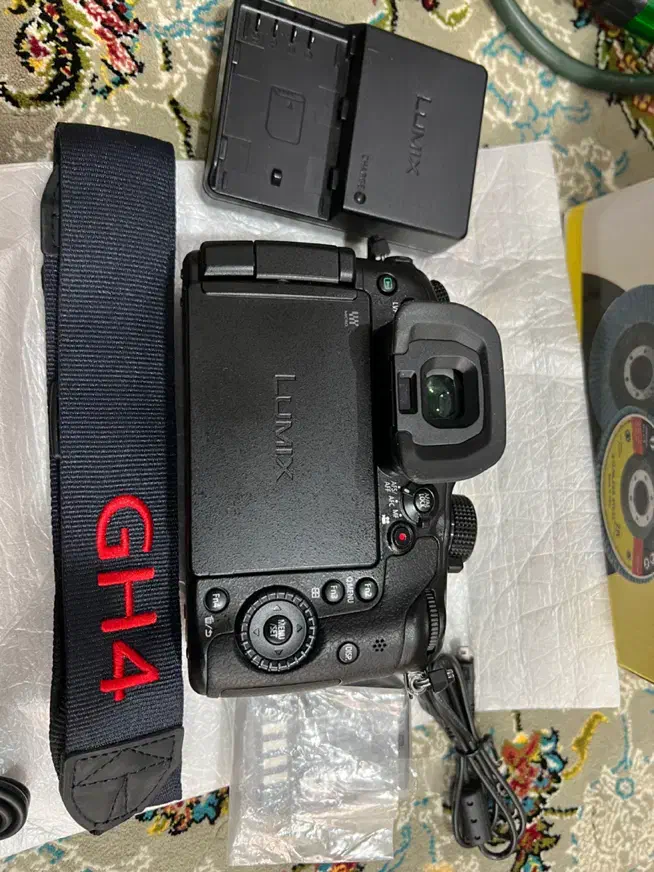 دوربین لومیکسGH4 پاناسونیک|دوربین عکاسی و فیلمبرداری|ارومیه, |دیوار