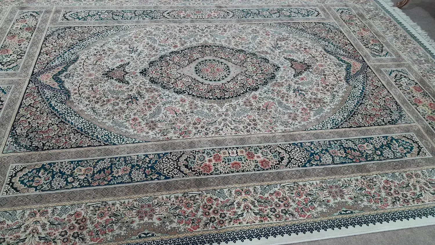 ۲عدد فرش ۹ متری ۱۰ ملیون|فرش|خرمآباد, |دیوار