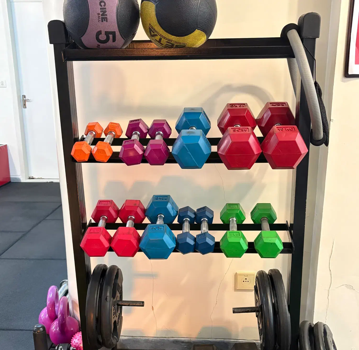 فروش دستگاه فیله کمر و رک و دمبل ها|تجهیزات ورزشی|تهران, ولنجک|دیوار